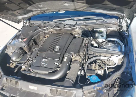 2012 Mercedes-Benz C 250 Luxury/Sport z USA, uszkodzony, nr VIN WDDGF4HB9CR202433